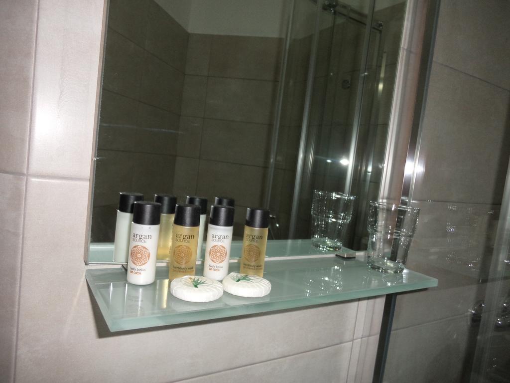Galini Hotel Skála Eresoú Quarto foto